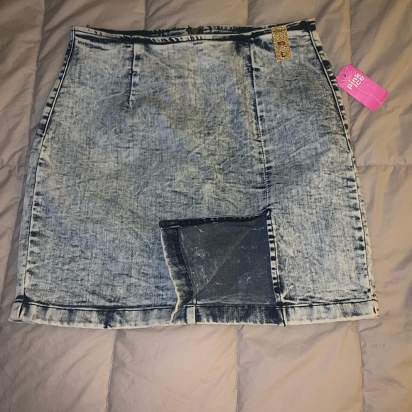 Stretchy Denim Mini Skirt with Slit - Pink Ice - Picture 2 of 3
